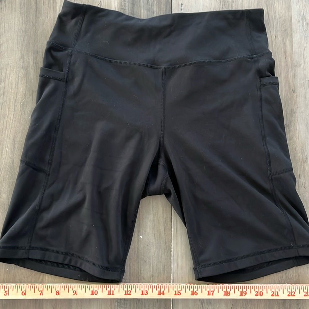 Juicy Couture Large Black Bike Shorts with side pockets in good condition
